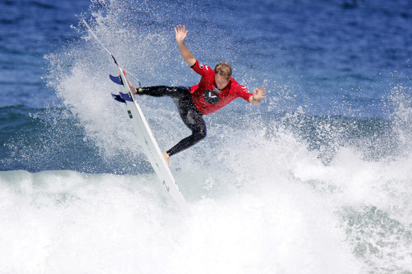 2019 VOLTE WETSUITS SURF MASTERS TITLES - GERALDTON