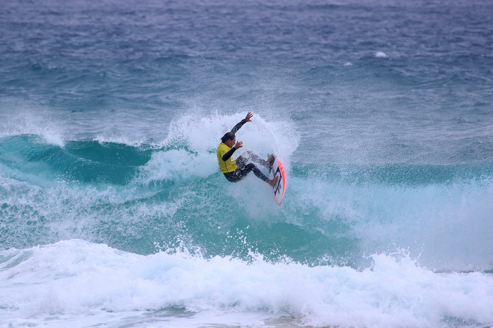 Andrew Symington Surfmasters D4 Smith9690