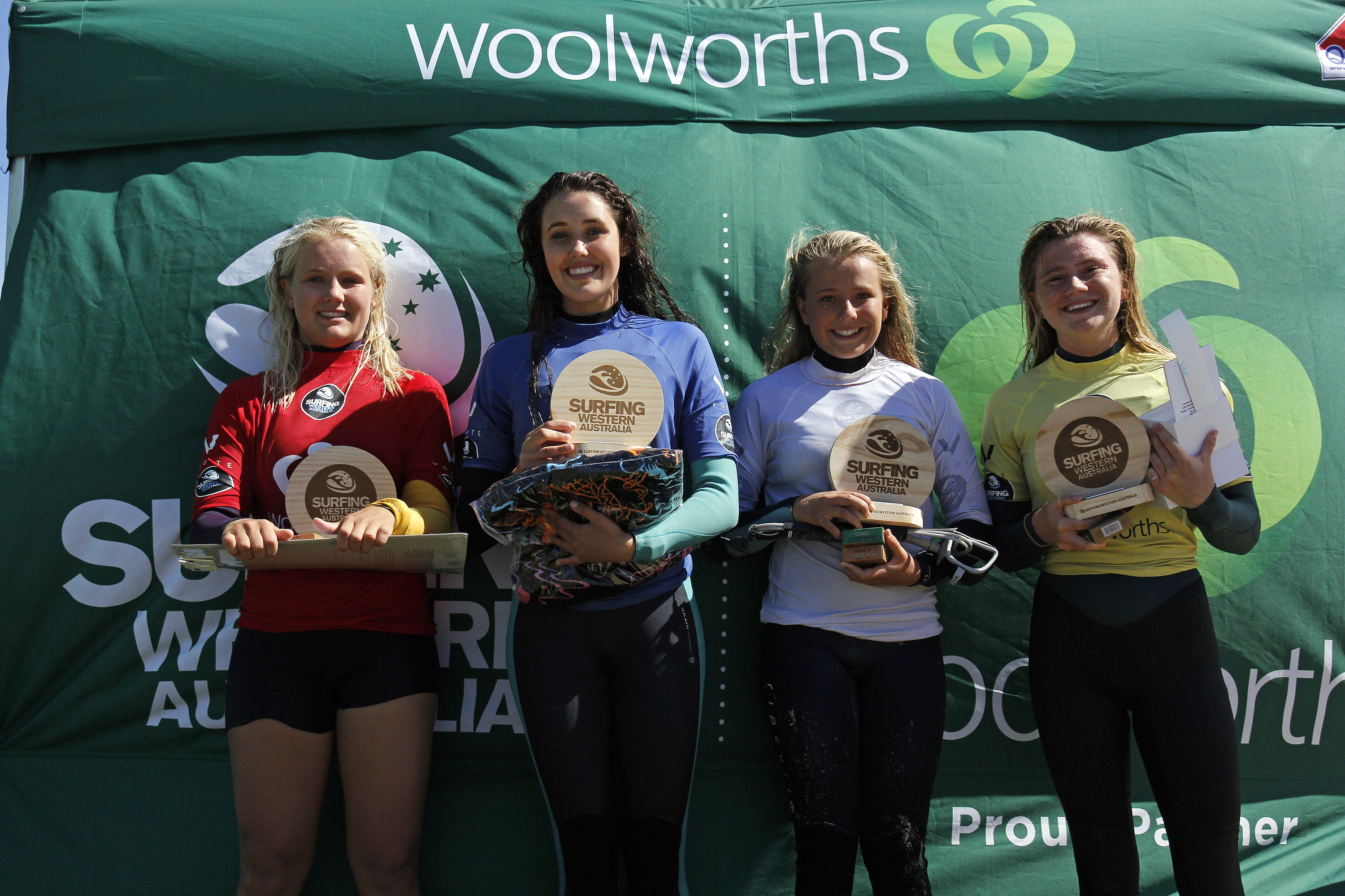 Wajt19 D2 U18 Girls Finalists Majeks